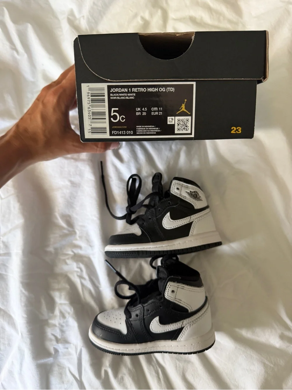 Jordan Kids High-Top Sneakers in Black and White 5c